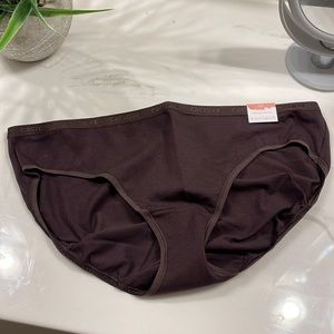 Cacique, cotton hipster underwear. Size 14/16, Deep Brown.